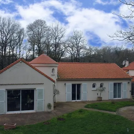 Beau Soleil-piscine Chauffee Interieure Et Sauna