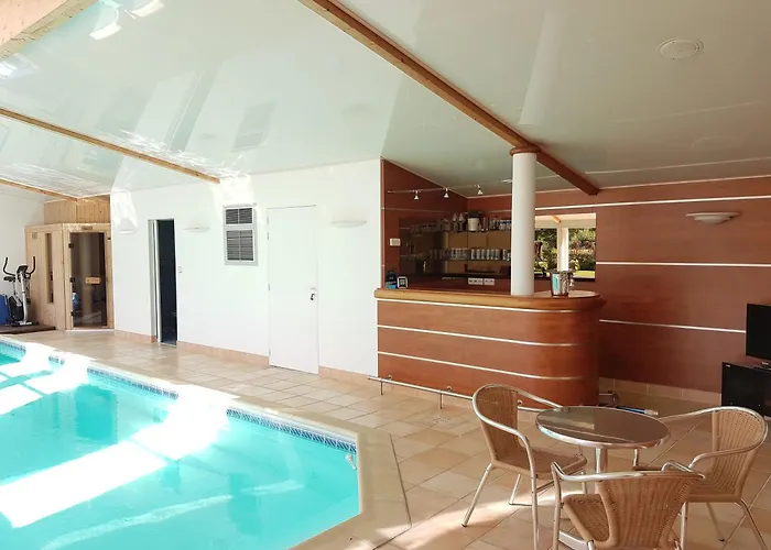 Casa de Férias Beau Soleil-piscine Chauffee Interieure Et Sauna