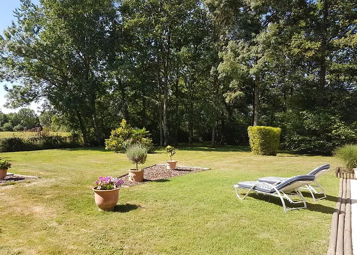 Beau Soleil-piscine Chauffee Interieure Et Sauna * Le Cellier